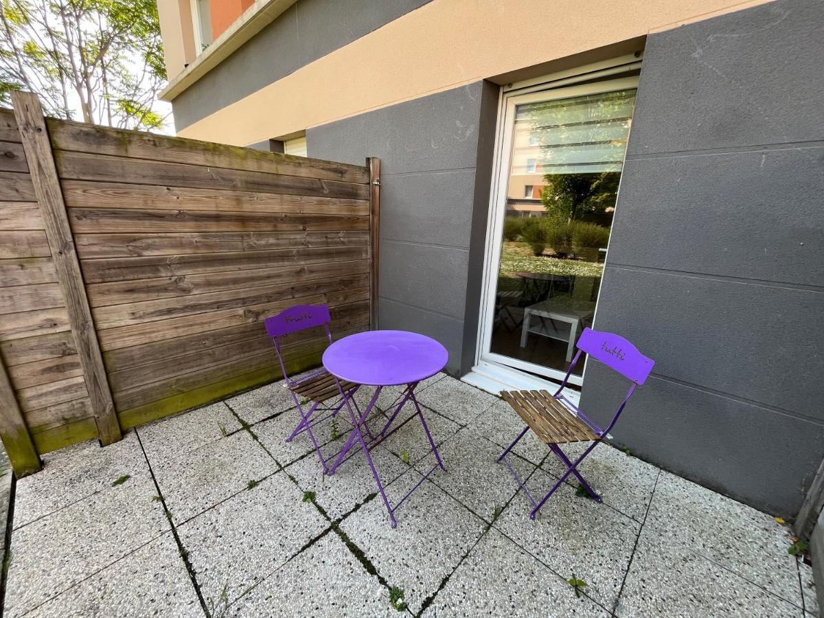 Acajou, Studio Avec Terrasse Et Parking Prive Caen Eksteriør bilde