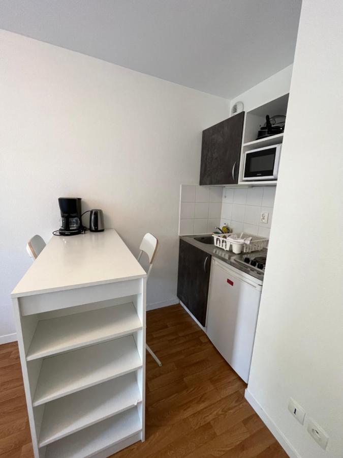 Acajou, Studio Avec Terrasse Et Parking Prive Caen Eksteriør bilde